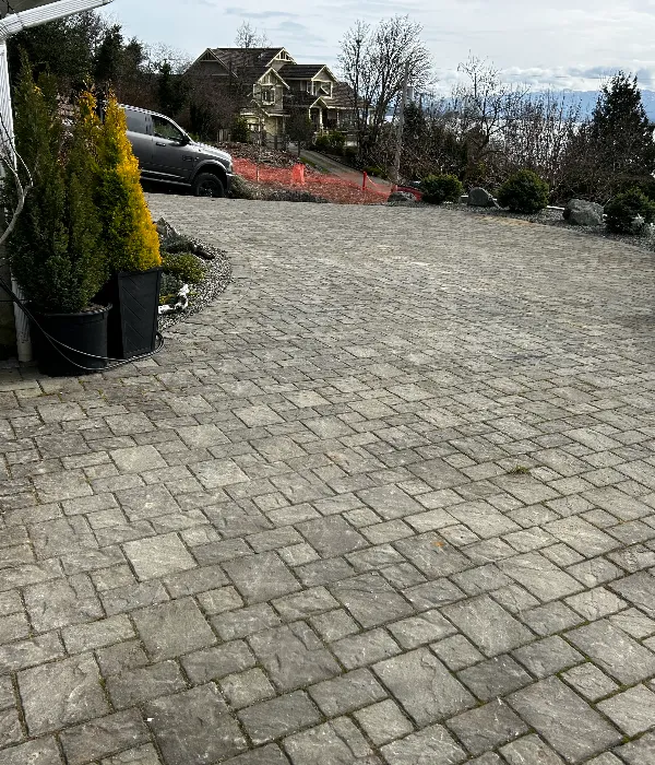 Mid-range hardscaping costs in Greater Victoria.